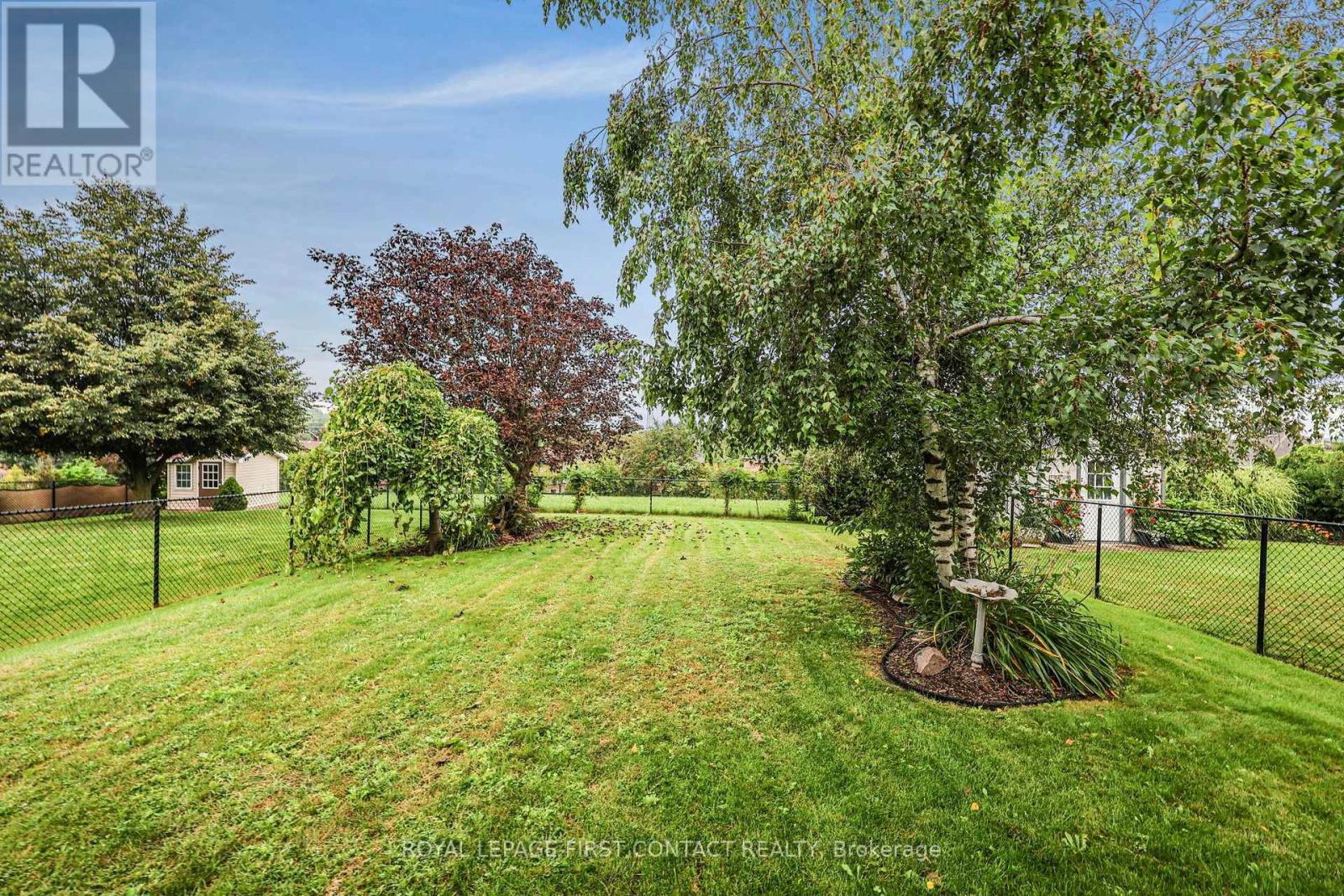 22 Logan Court, Barrie, Ontario  L4N 8G9 - Photo 30 - S13778436