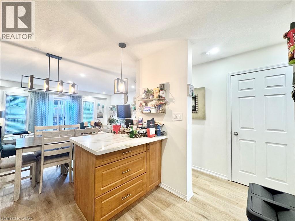 1335 Countrystone Drive, Kitchener, Ontario  N2N 3R9 - Photo 4 - 40859393