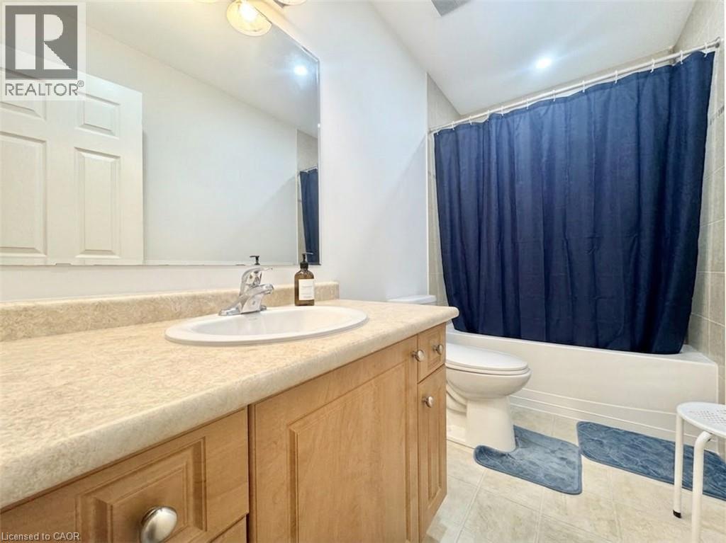 1335 Countrystone Drive, Kitchener, Ontario  N2N 3R9 - Photo 7 - 40859393