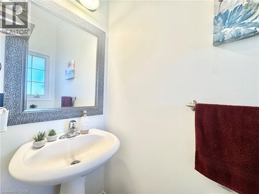 1335 Countrystone Drive, Kitchener, Ontario  N2N 3R9 - Photo 10 - 40859393