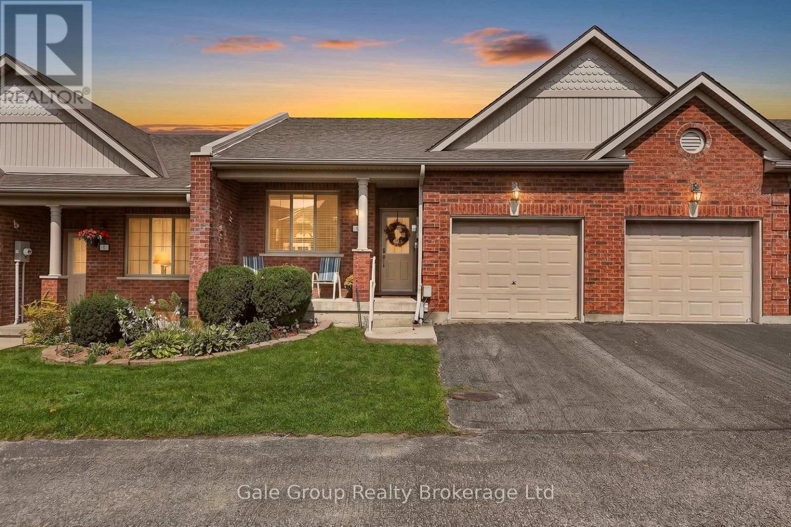 5 - 19 Anderson Street, Woodstock, Ontario N4S 9A3 - Photo 2 - X13810198