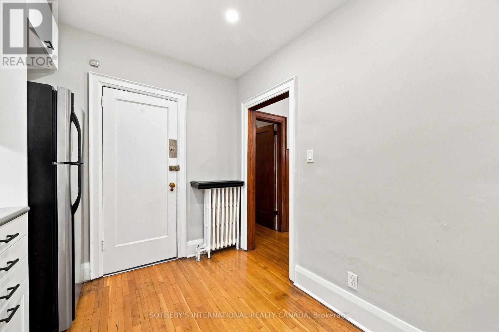 Upper - 14 Kilbarry Road, Toronto, Ontario  M5P 1K5 - Photo 11 - C13777752