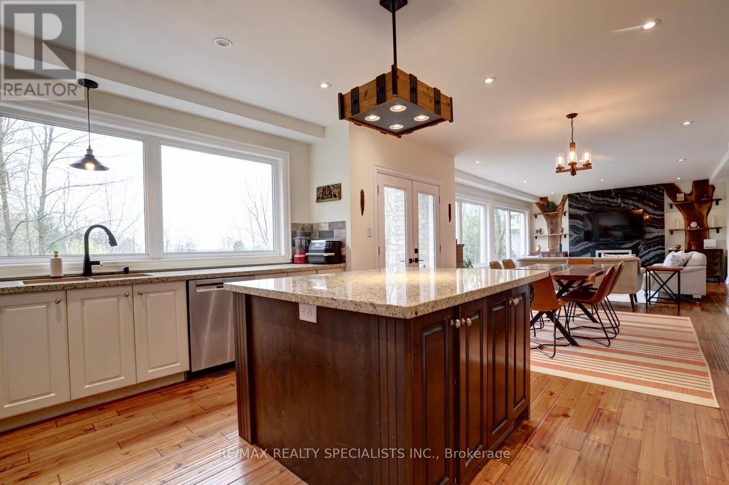 1301 Gatehouse Drive, Mississauga, Ontario  L5H 1A6 - Photo 13 - W13527862