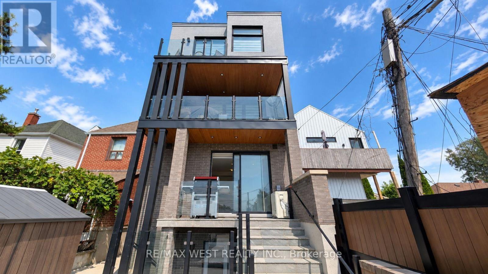 Main Floor - 93 Hatherley Road, Toronto, Ontario  M6E 1W3 - Photo 29 - W13753296