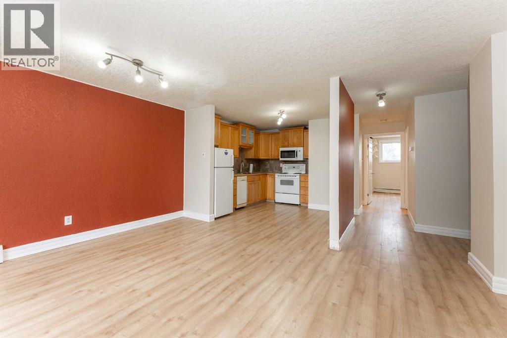 3, 218 Mayor Magrath Drive N, Lethbridge, Alberta  T1H 3P8 - Photo 10 - A2346322