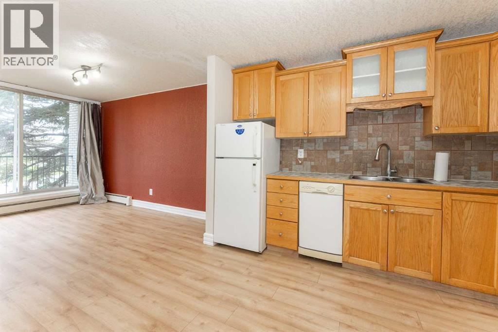 3, 218 Mayor Magrath Drive N, Lethbridge, Alberta  T1H 3P8 - Photo 14 - A2346322