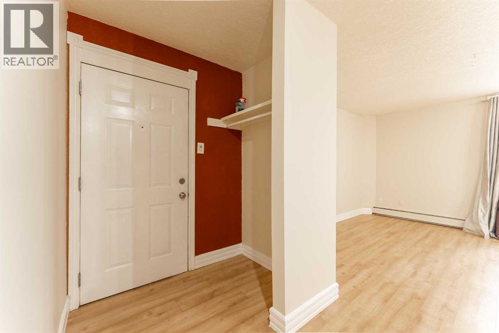 3, 218 Mayor Magrath Drive N, Lethbridge, Alberta  T1H 3P8 - Photo 6 - A2346322