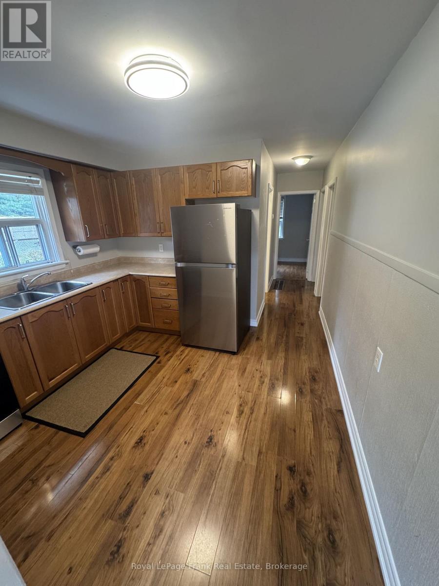 20 Gladys Road, Toronto, Ontario  M1C 1C6 - Photo 5 - E13810268