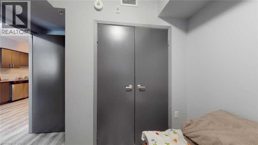275 Larch Street Unit# B215, Waterloo, Ontario  N2L 3R2 - Photo 18 - 40865160