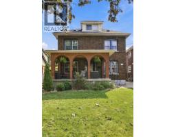 17 TUXEDO Avenue S, Hamilton, Ontario