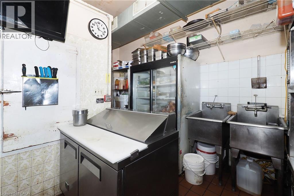 707 E King Street E, Cambridge, Ontario  N3H 3N8 - Photo 22 - 40863829