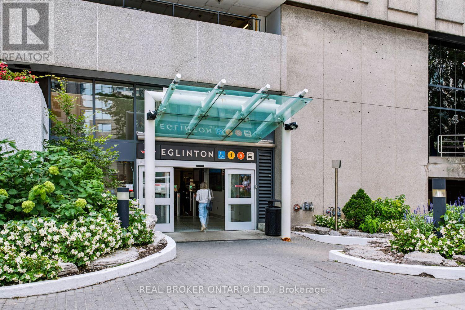 4207 - 2221 Yonge Street, Toronto, Ontario  M4S 2B4 - Photo 21 - C13810104