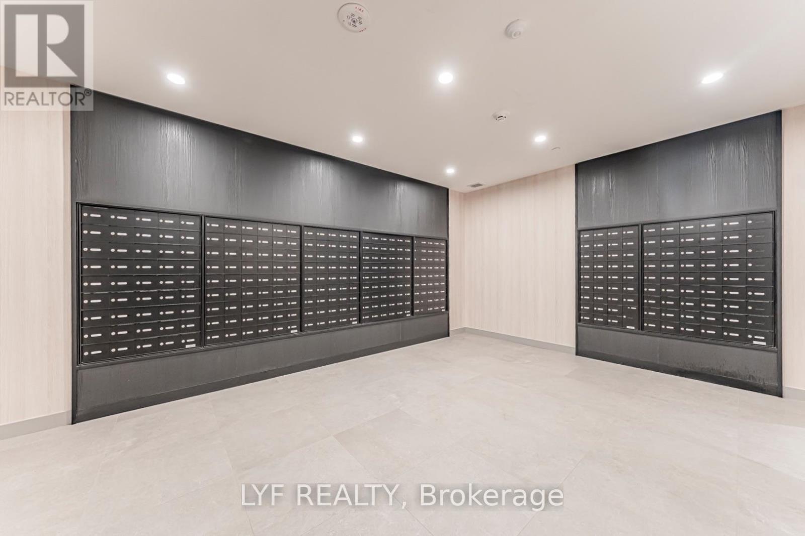 826 - 91 Montclair Avenue, Toronto, Ontario  M5P 0B1 - Photo 25 - C13810128
