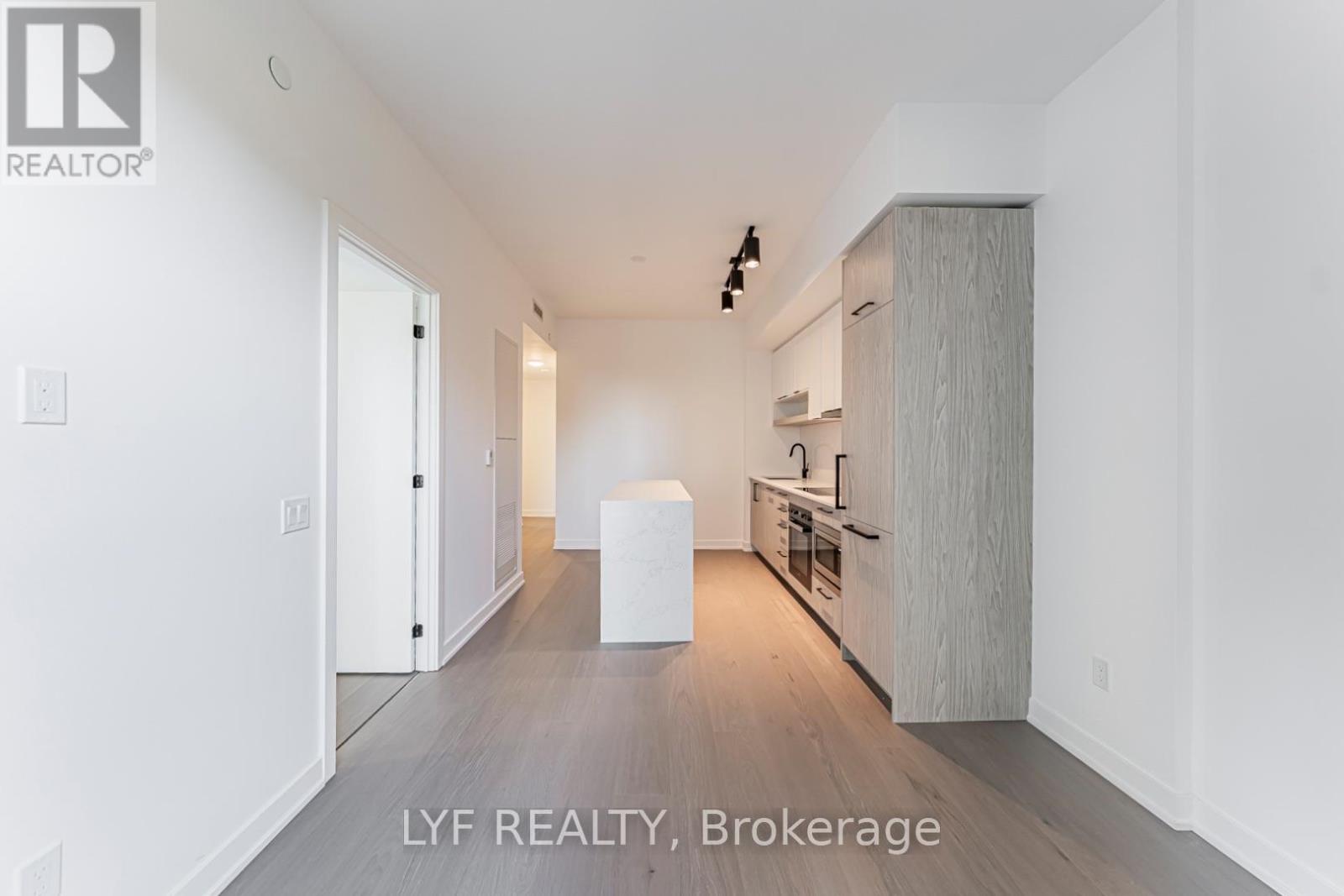 826 - 91 Montclair Avenue, Toronto, Ontario  M5P 0B1 - Photo 3 - C13810128