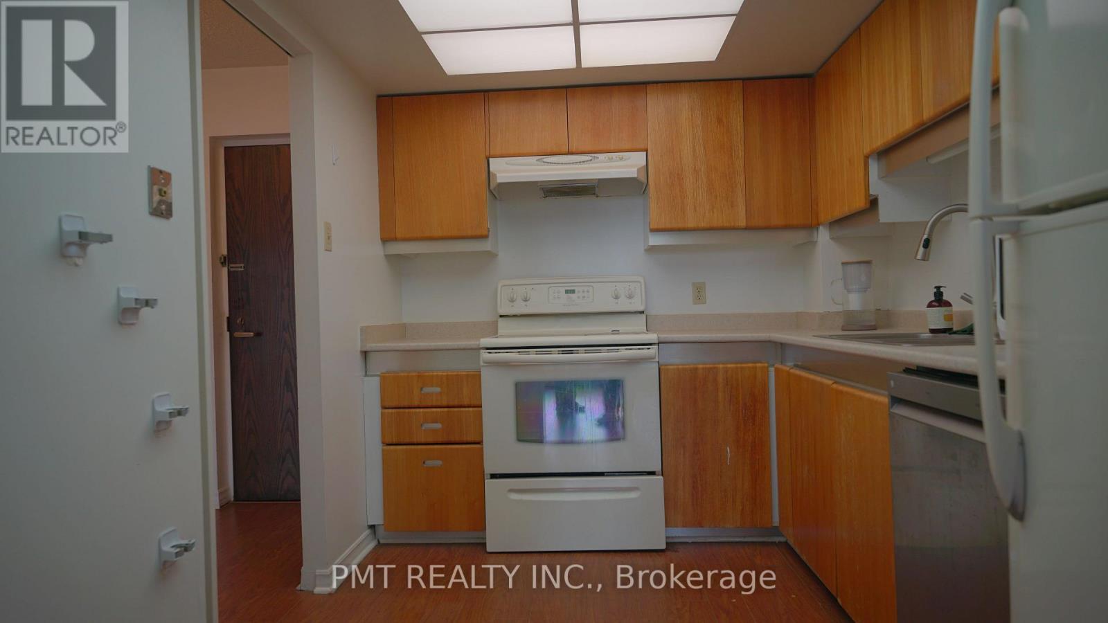 3107 - 65 Harbour Square, Toronto, Ontario  M5J 2L4 - Photo 2 - C13810202
