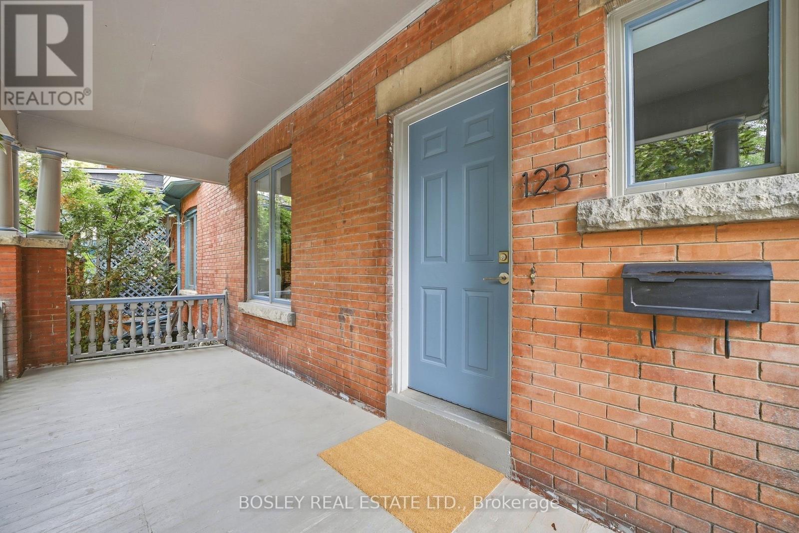 123 Havelock Street, Toronto, Ontario  M6H 3B7 - Photo 4 - C13810220