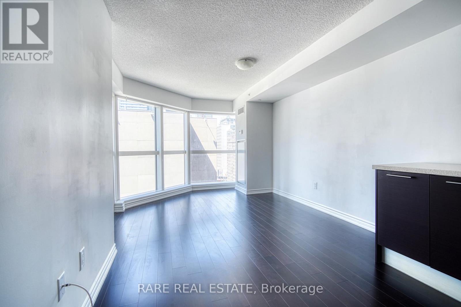 1024 - 386 Yonge Street, Toronto, Ontario  M6B 0A5 - Photo 11 - C13810252