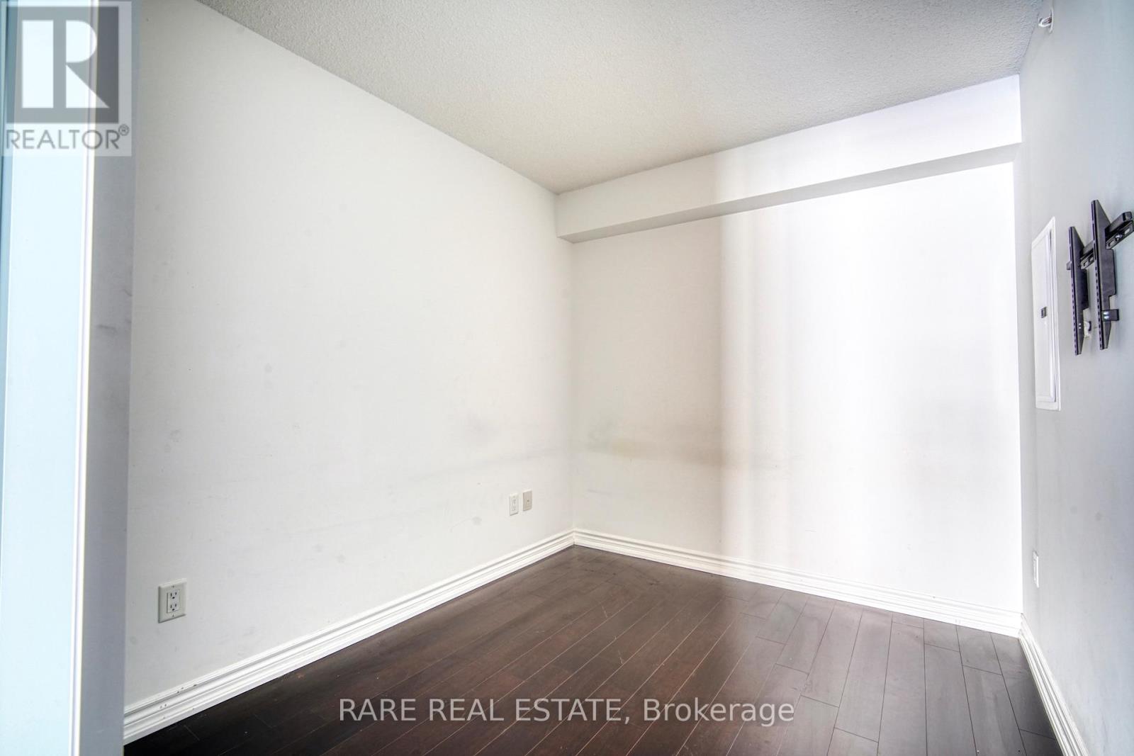1024 - 386 Yonge Street, Toronto, Ontario  M6B 0A5 - Photo 3 - C13810252