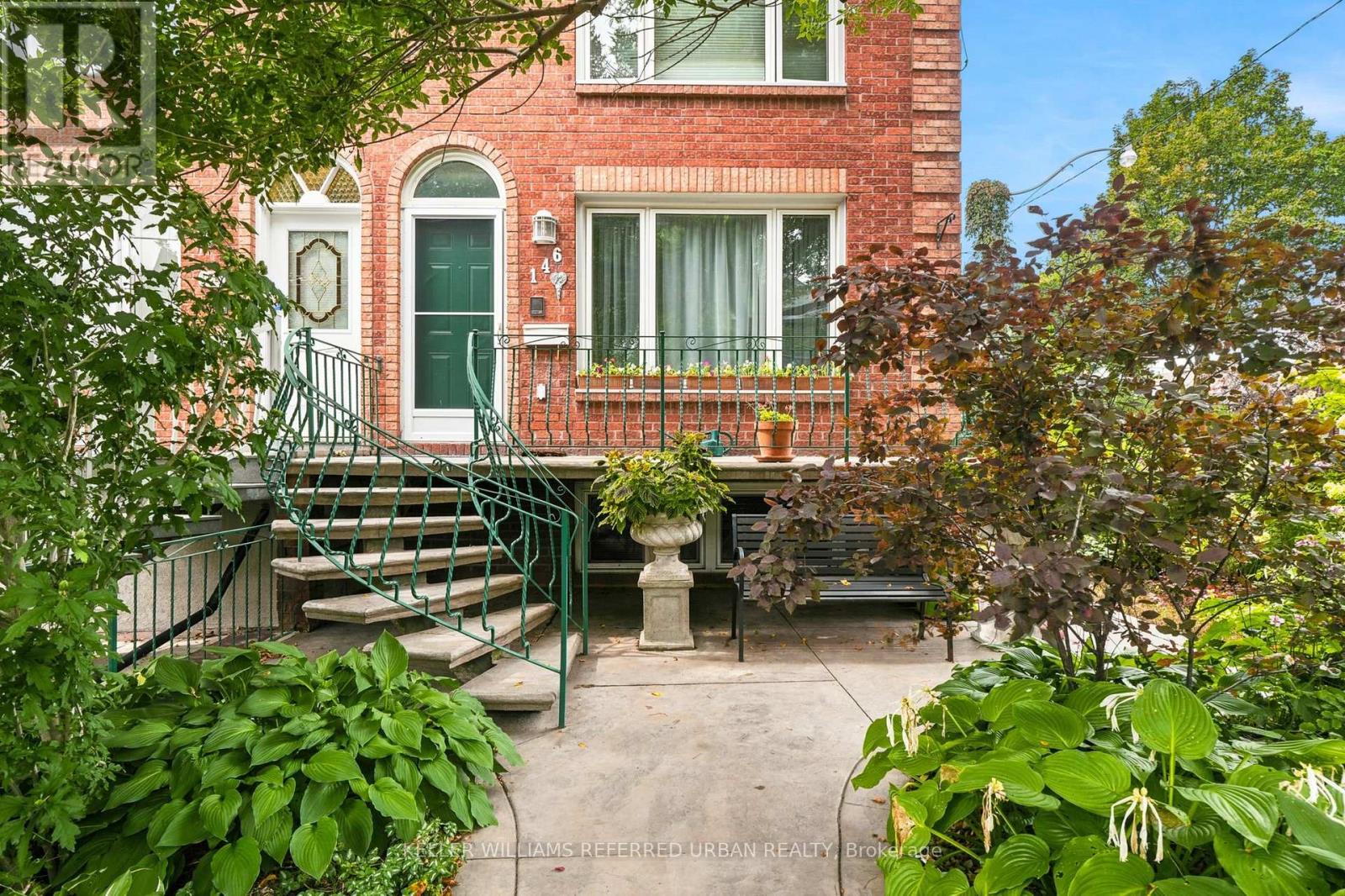 146 MONTROSE AVENUE, Toronto, Ontario