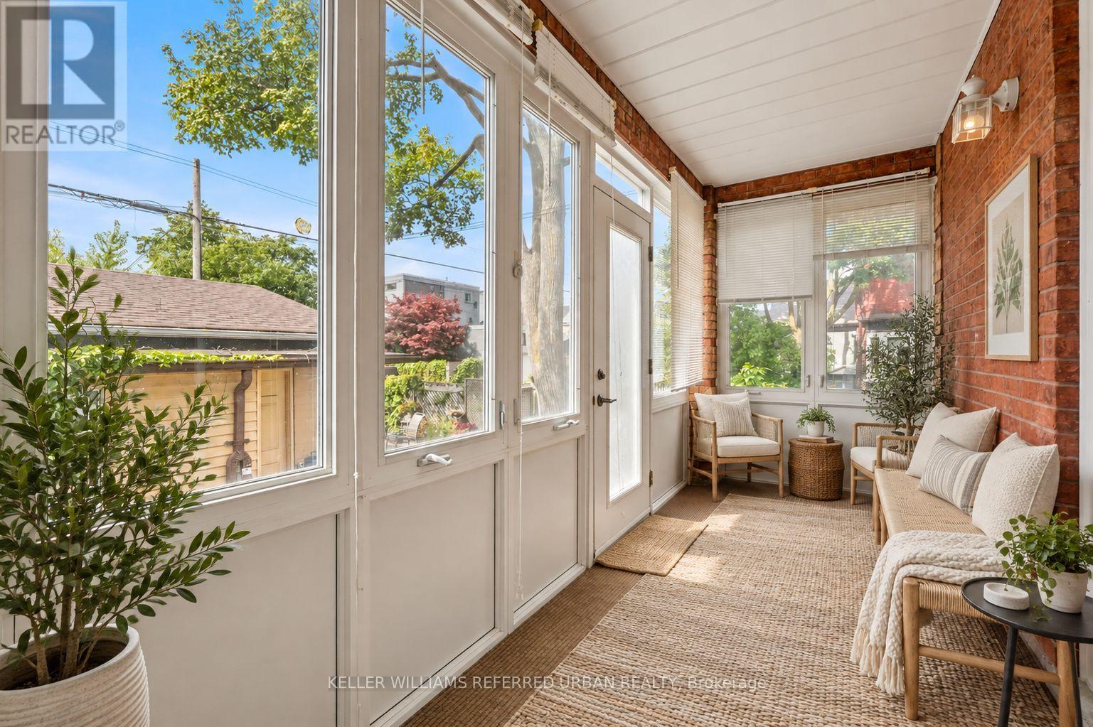 146 Montrose Avenue, Toronto, Ontario  M6J 2T7 - Photo 14 - C13810332