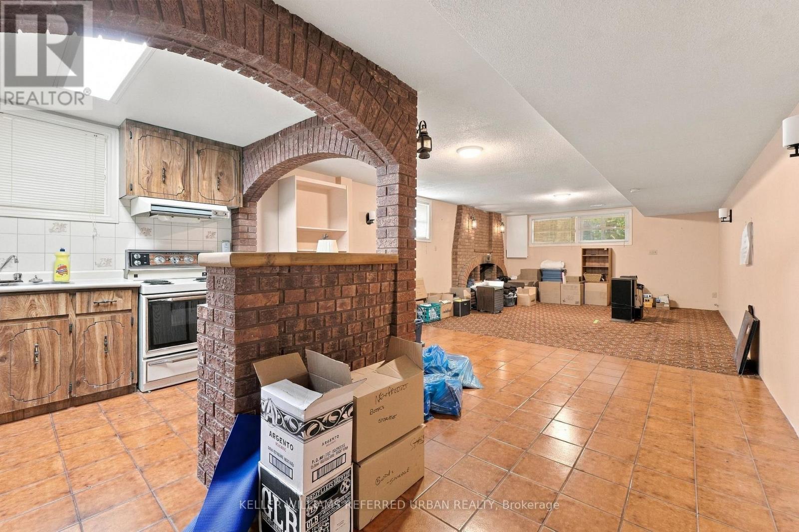 146 Montrose Avenue, Toronto, Ontario  M6J 2T7 - Photo 23 - C13810332