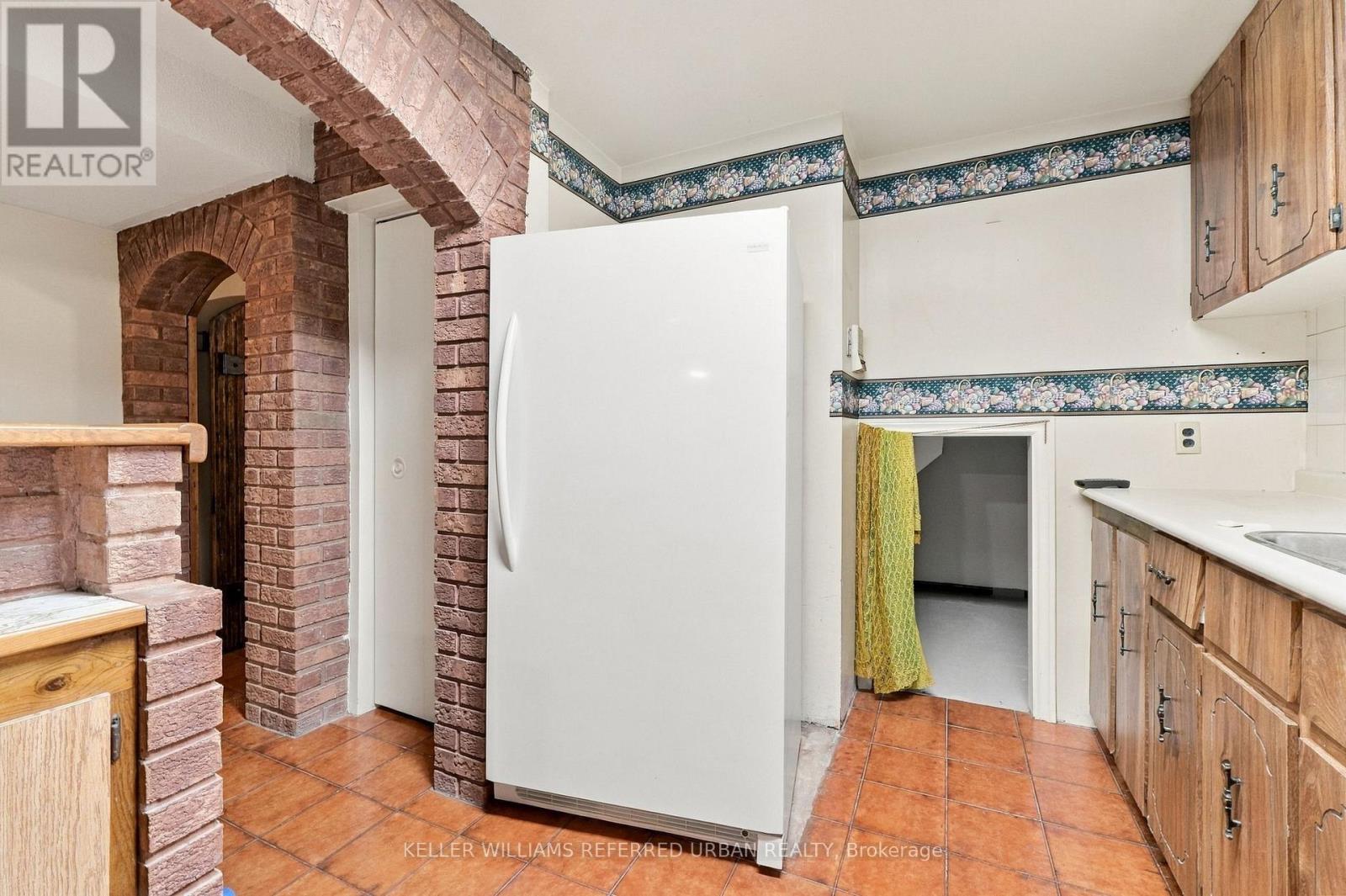 146 Montrose Avenue, Toronto, Ontario  M6J 2T7 - Photo 28 - C13810332
