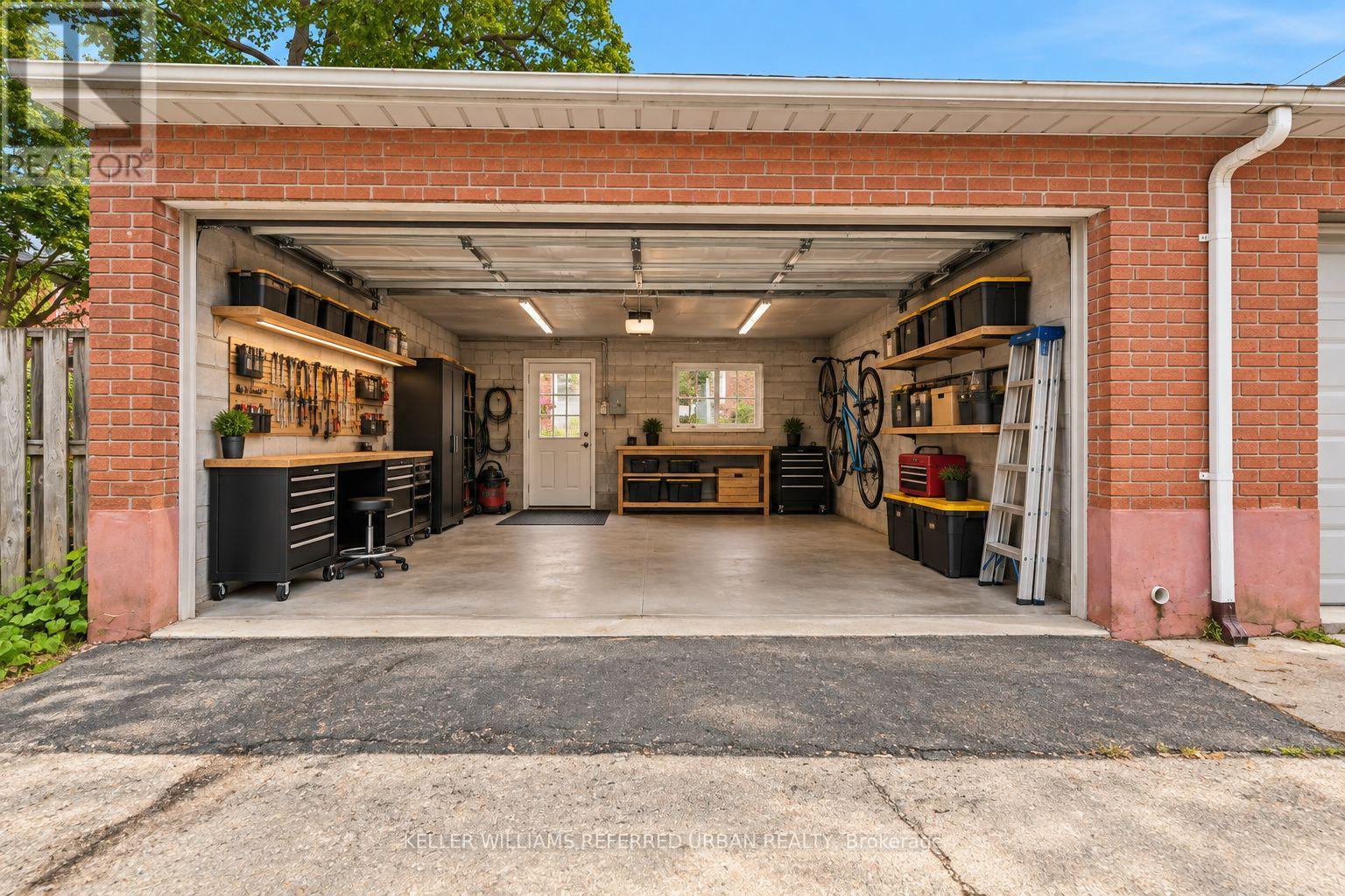 146 Montrose Avenue, Toronto, Ontario  M6J 2T7 - Photo 42 - C13810332