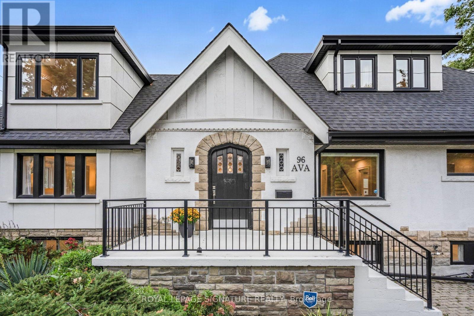 96 Ava Road, Toronto, Ontario  M6C 1W1 - Photo 2 - C13810344