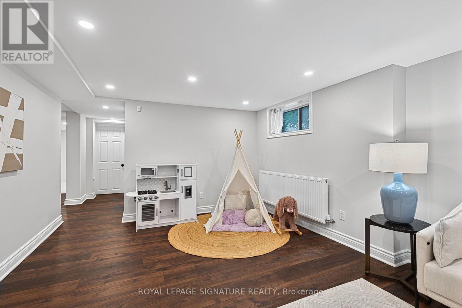 96 Ava Road, Toronto, Ontario  M6C 1W1 - Photo 39 - C13810344
