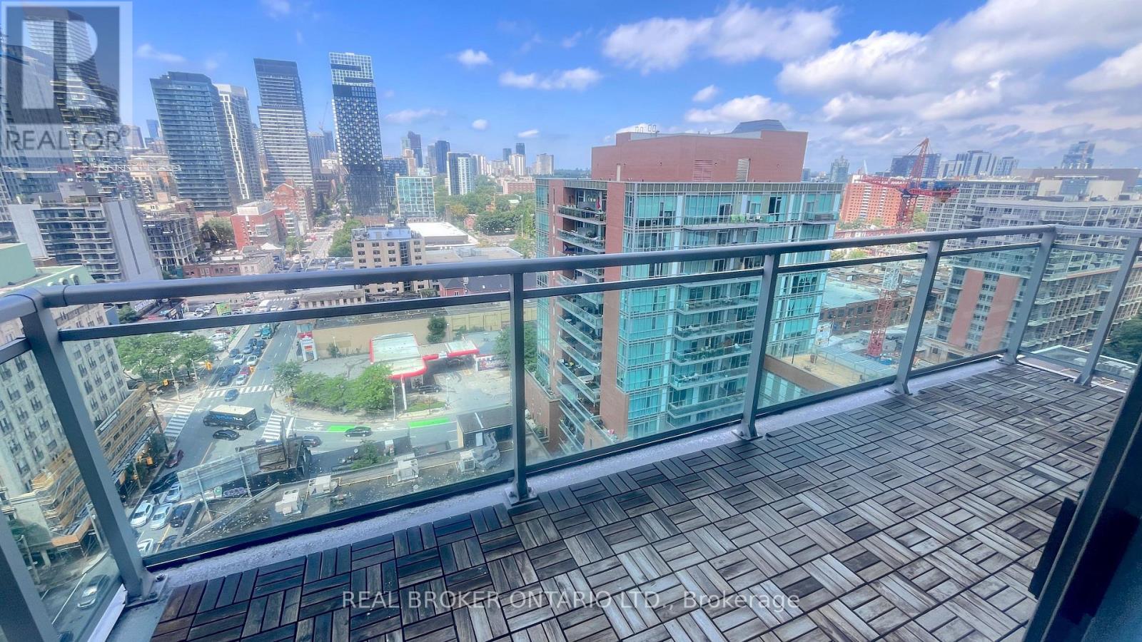 1702 - 112 George Street, Toronto, Ontario  M5A 2M5 - Photo 13 - C13810356