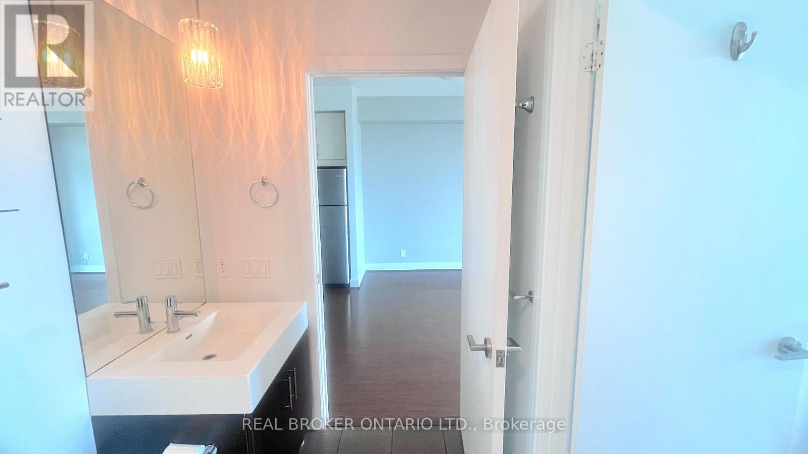 1702 - 112 George Street, Toronto, Ontario  M5A 2M5 - Photo 24 - C13810356
