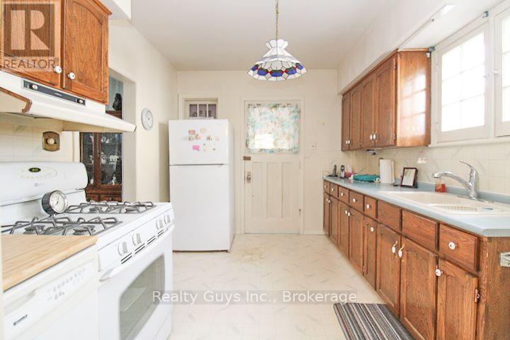 523 Armour Road, Peterborough, Ontario  K9H 1Y8 - Photo 21 - X13810264