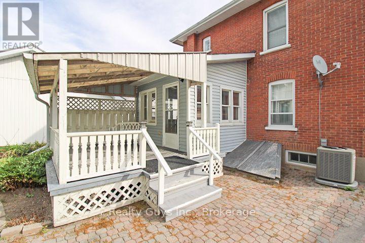 523 Armour Road, Peterborough, Ontario  K9H 1Y8 - Photo 4 - X13810264