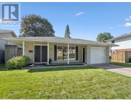 35 CROSBY DRIVE, kitchener, Ontario