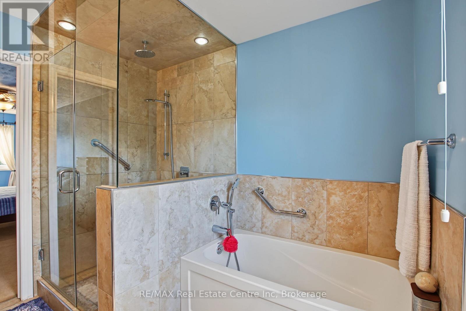 71 Linda Drive, Cambridge, Ontario N3C 3W6 - Photo 26 - X13810310