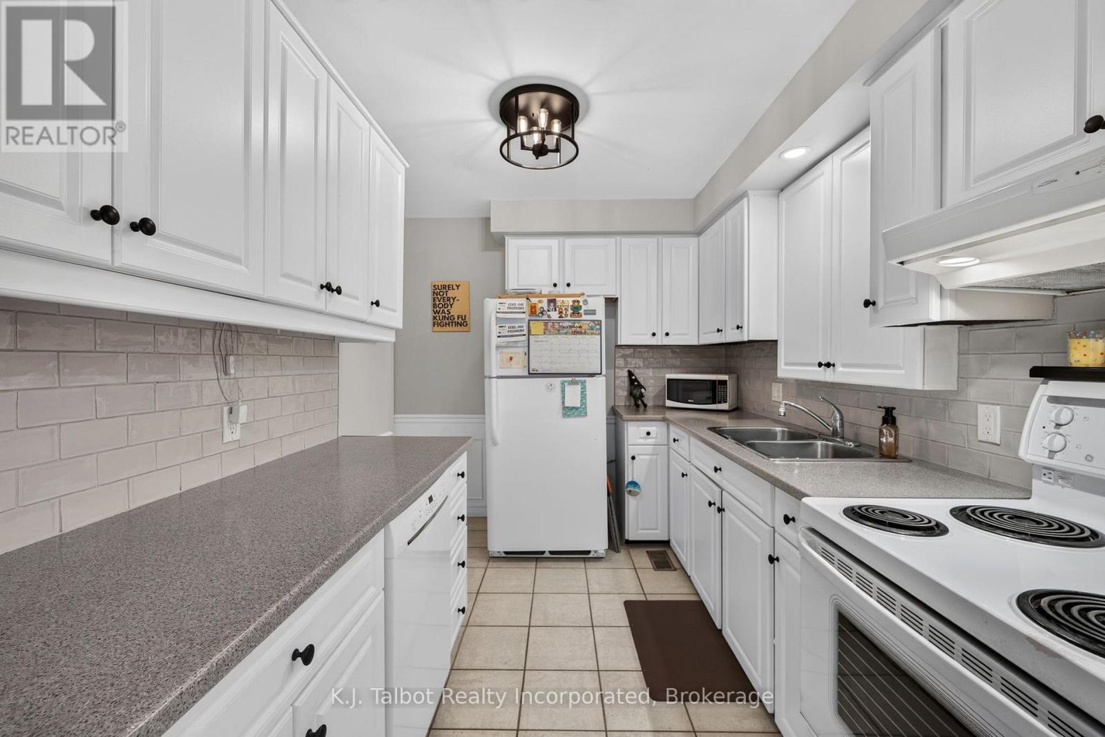 313 Cambridge Street, Goderich, Ontario N7A 4G4 - Photo 9 - X13810336