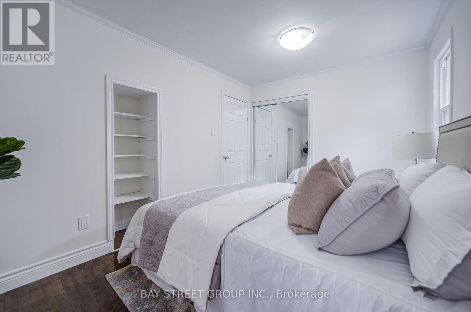 7 Emmott Avenue, Toronto, Ontario  M1L 2X2 - Photo 23 - E13810112