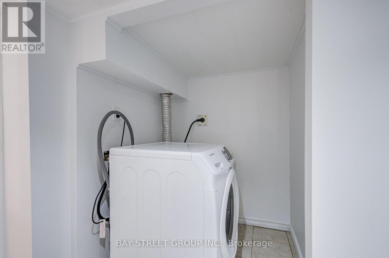 7 Emmott Avenue, Toronto, Ontario  M1L 2X2 - Photo 34 - E13810112