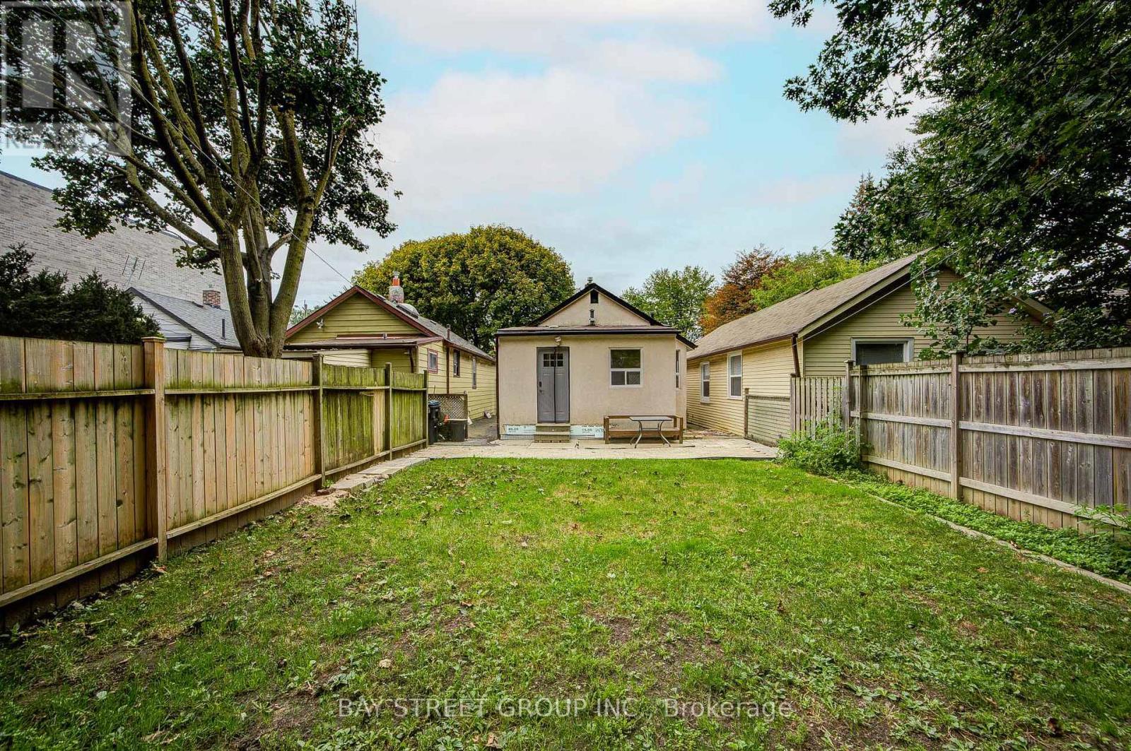 7 Emmott Avenue, Toronto, Ontario  M1L 2X2 - Photo 48 - E13810112