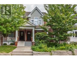 48 BLOOMFIELD AVENUE, Toronto, Ontario