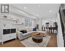 1040 WOODBINE AVENUE, Toronto, Ontario