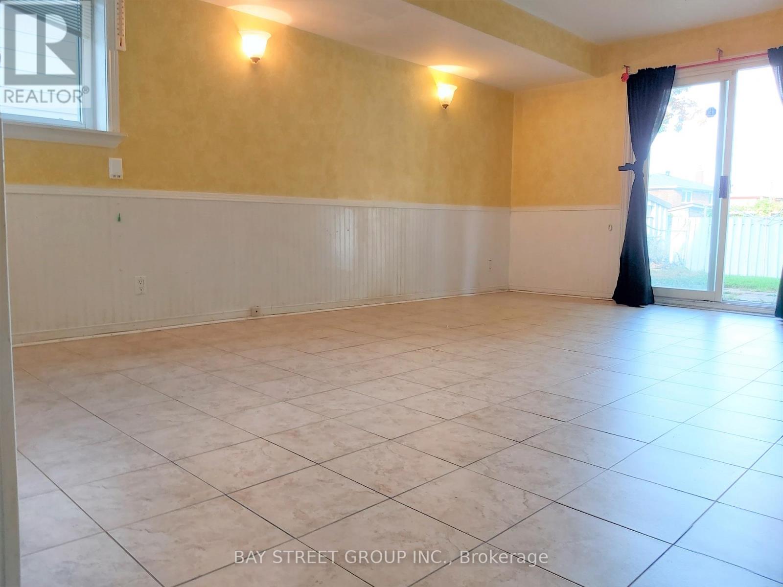(Lower) - 72 Parkdene Court E, Toronto, Ontario  M1W 2J3 - Photo 4 - E13810300