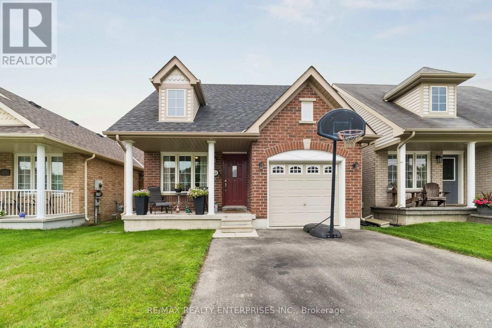 1621 NORTHFIELD AVENUE Oshawa (Samac) Ontario Canada L1K0K8