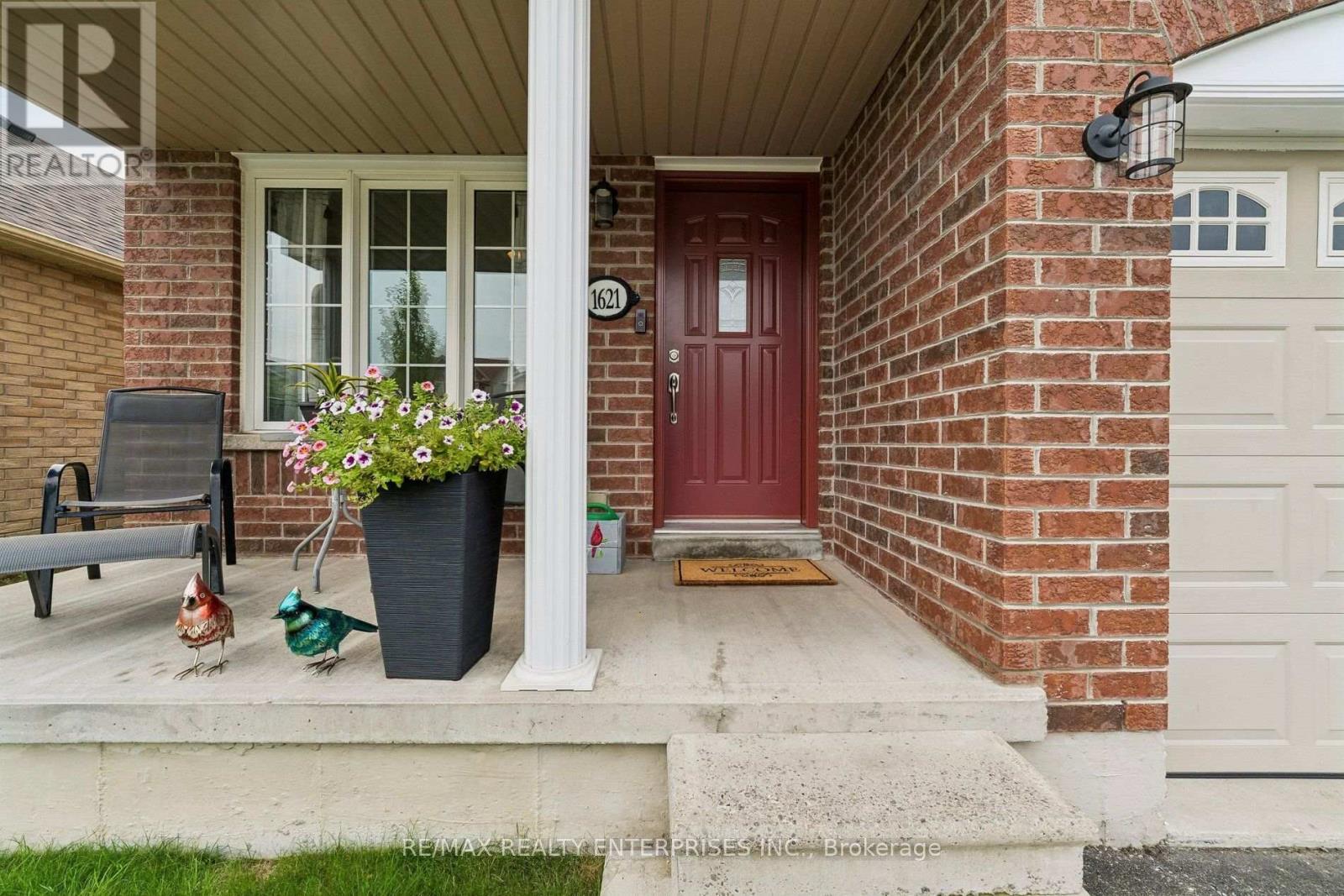 1621 NORTHFIELD AVENUE Oshawa (Samac) Ontario Canada L1K0K8 2