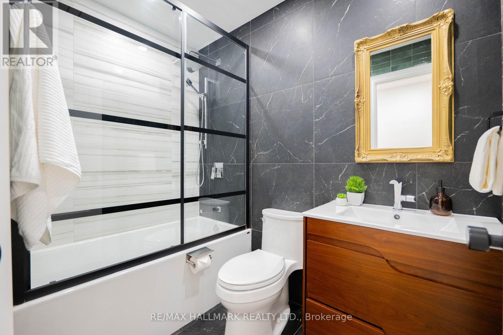 C - 74 Coxwell Avenue, Toronto, Ontario  M4L 3A7 - Photo 22 - E13810346