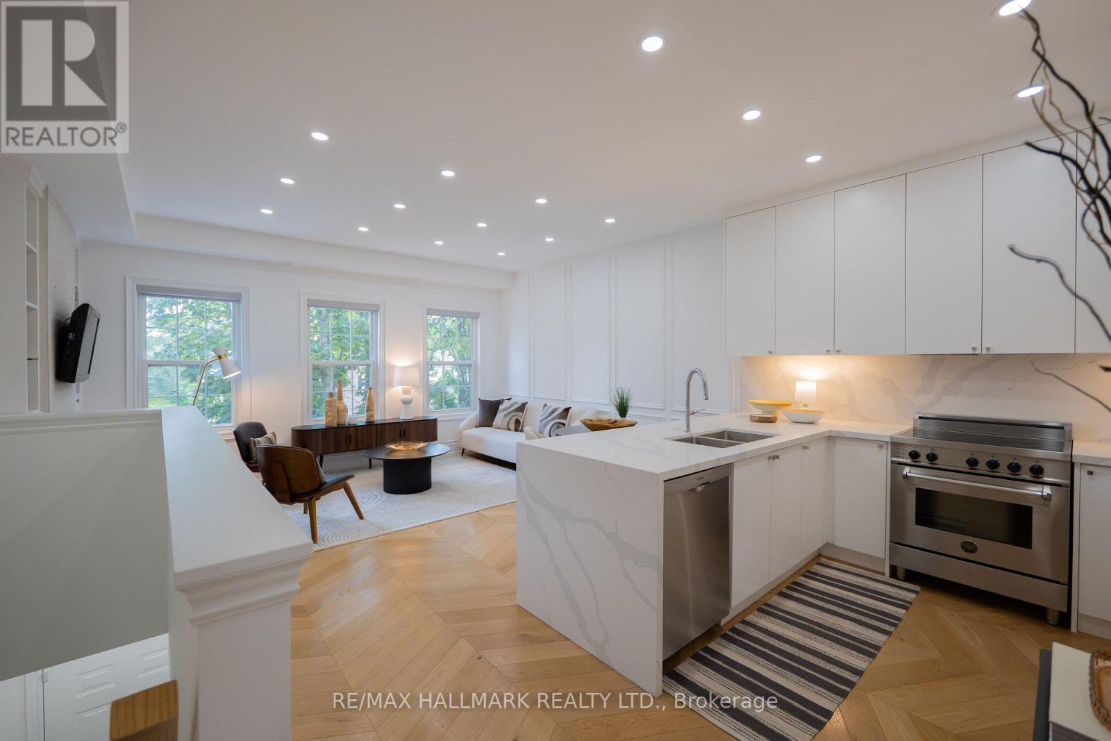 C - 74 Coxwell Avenue, Toronto, Ontario  M4L 3A7 - Photo 3 - E13810346