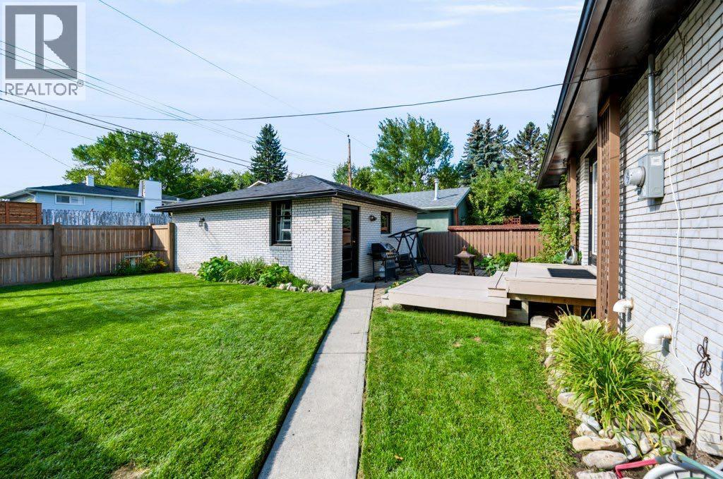 15 Wellington Place SW, Calgary, Alberta  T3C 2C2 - Photo 16 - A2345711
