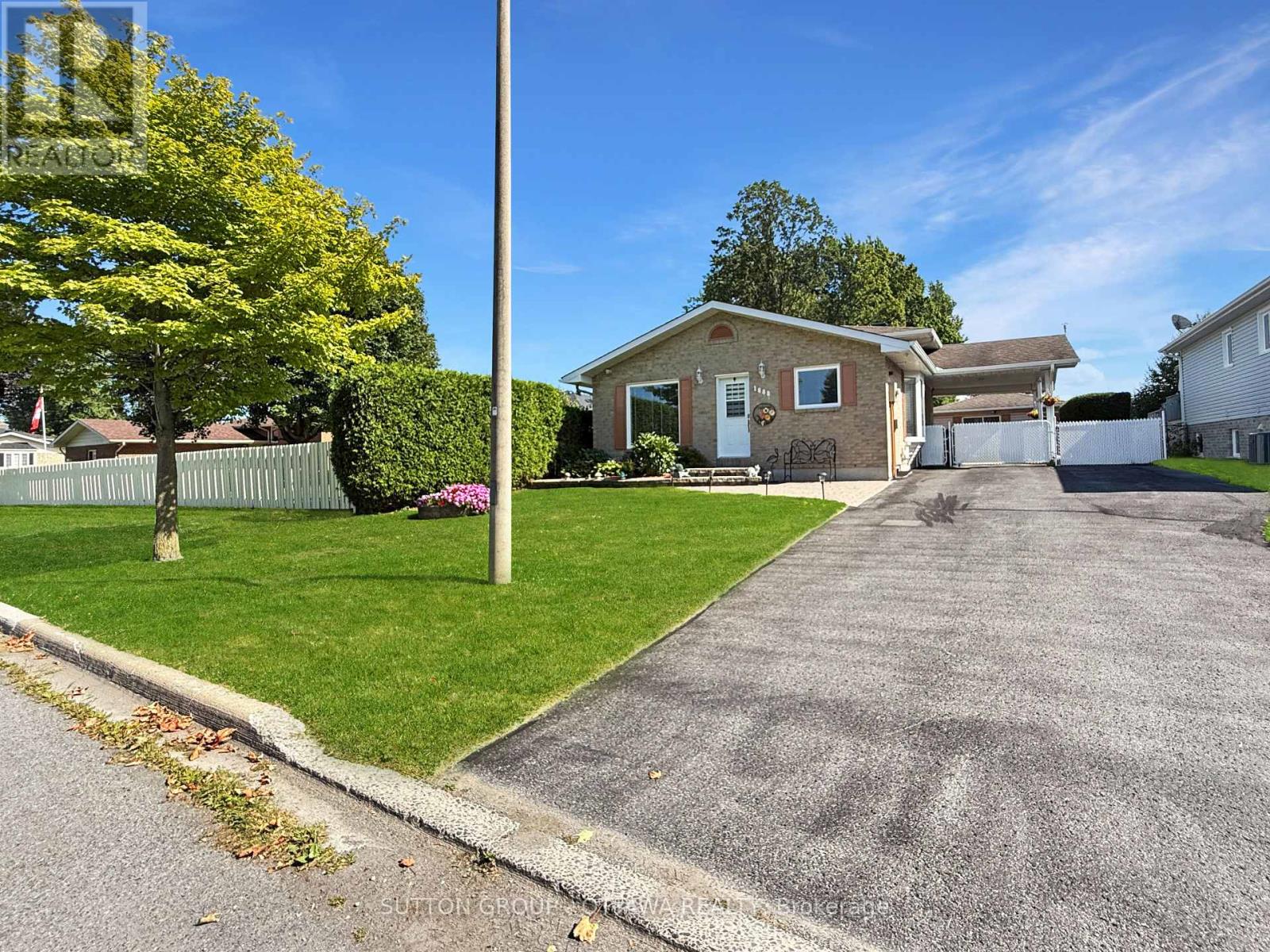 1888 Belvedere Crescent, Cornwall, Ontario  K6H 7C7 - Photo 2 - X13810294