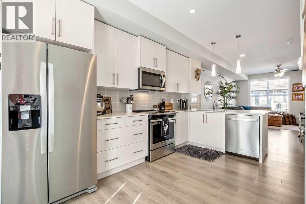 18 Legacy Path SE, Calgary, Alberta  T2X 4H9 - Photo 11 - A2346326