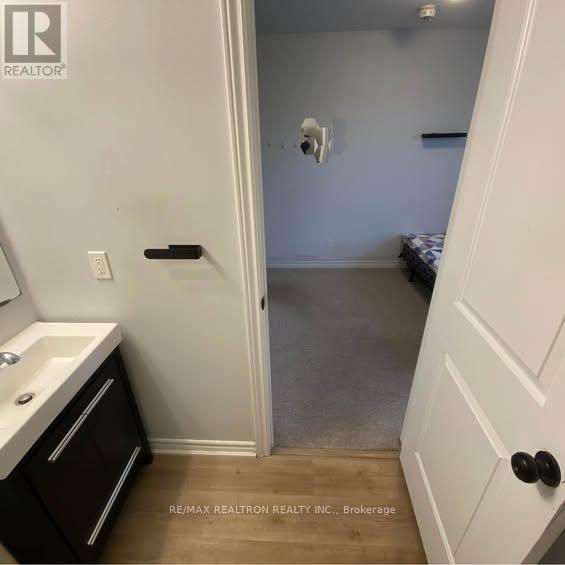 8 - 252 Penetanguishene Road, Barrie, Ontario  L4M 7C2 - Photo 10 - S13810088